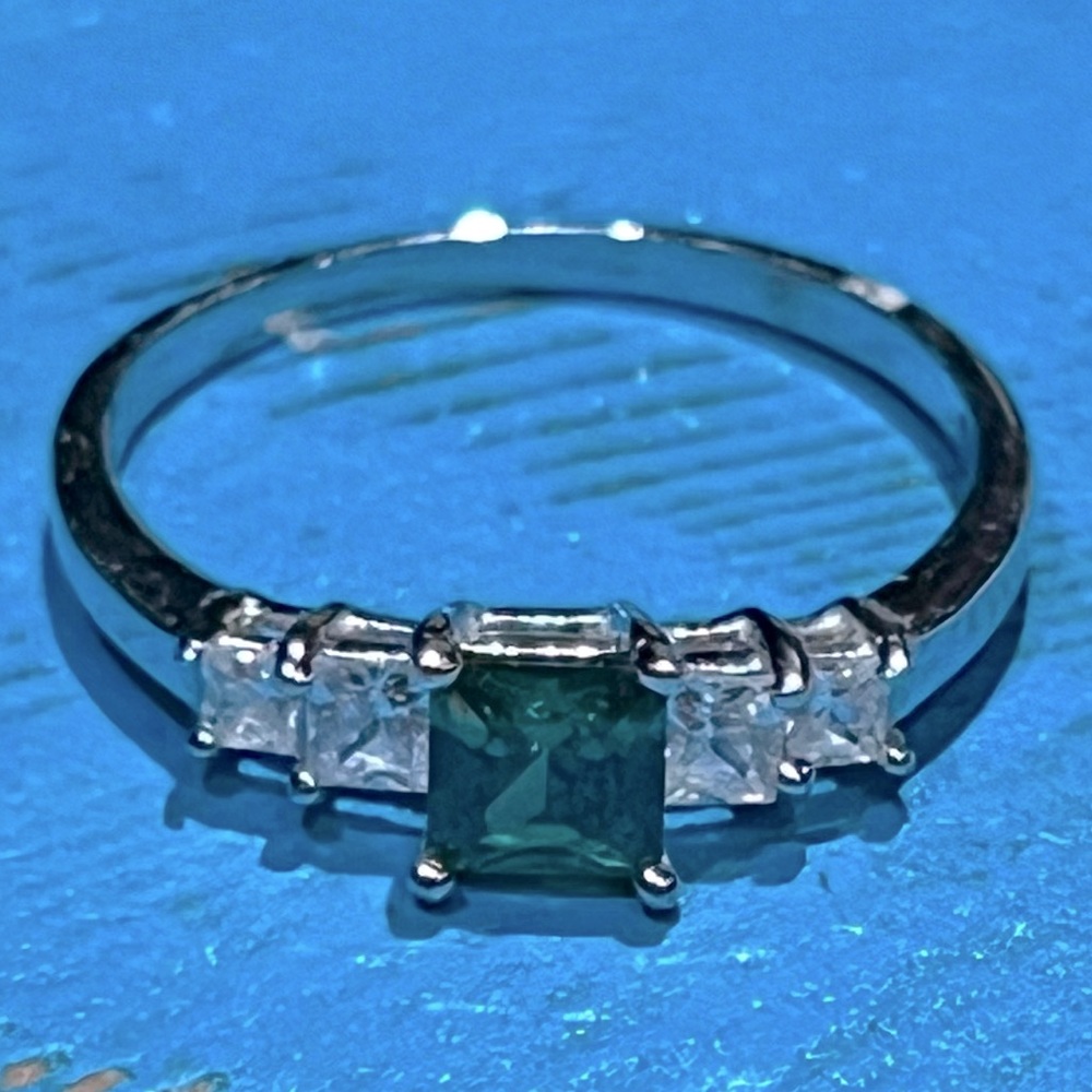 Gorgeous RS Covenant Silver Ring 5 Square Emerald & CZ Stones Sz 9-9.25